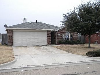 1st image of 517 Lonestar Park Ln #L