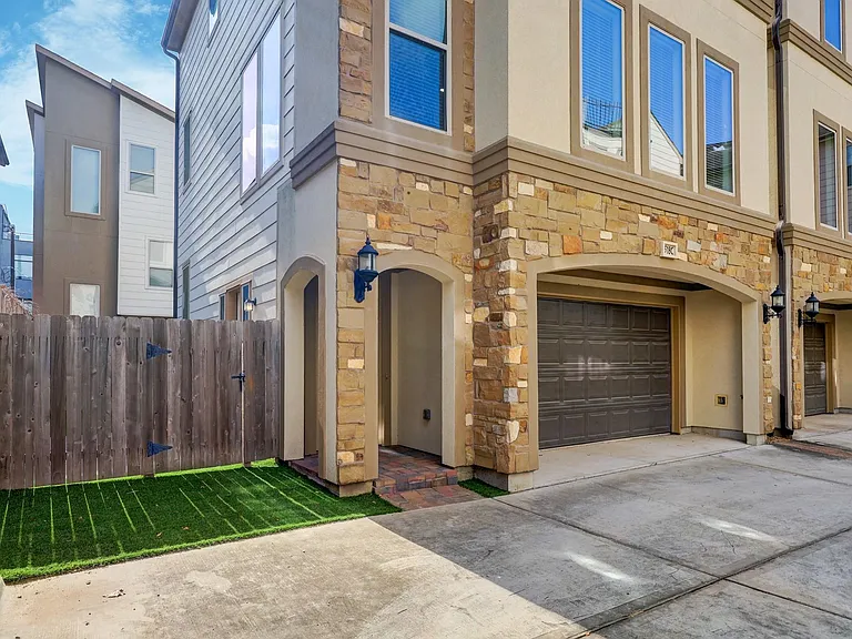 1518 Birdsall St #C — Photo 25