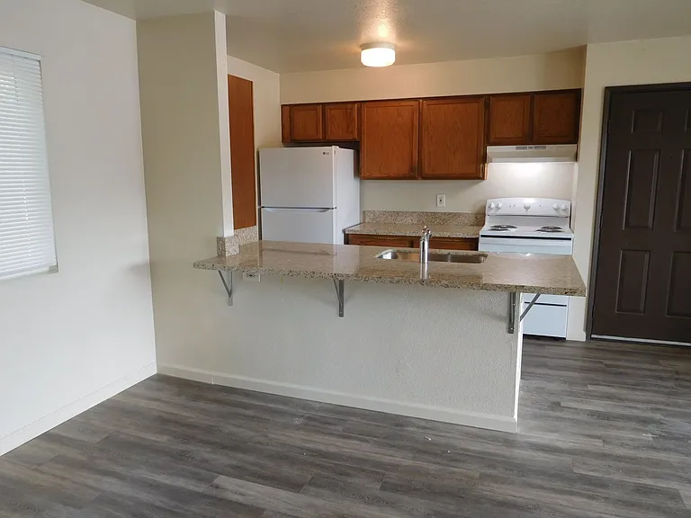 3395 Scottsdale Rd — Photo 8