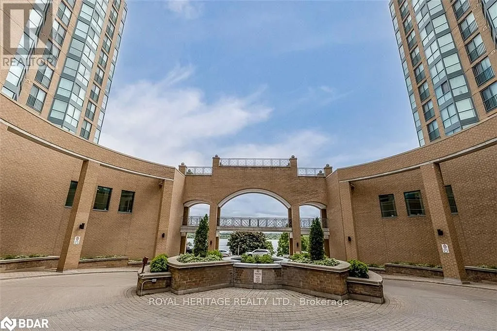 2 bed, $2,350 — Photo 3