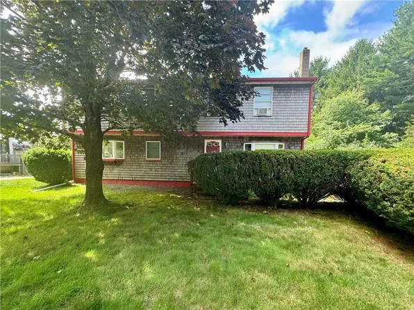 28 Carl Dr, Tiverton, RI 02878