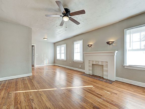 4th image of 2229 NW 12th St #2229