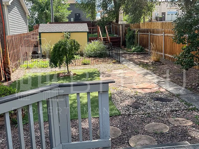 523 E Kiowa St — Photo 12