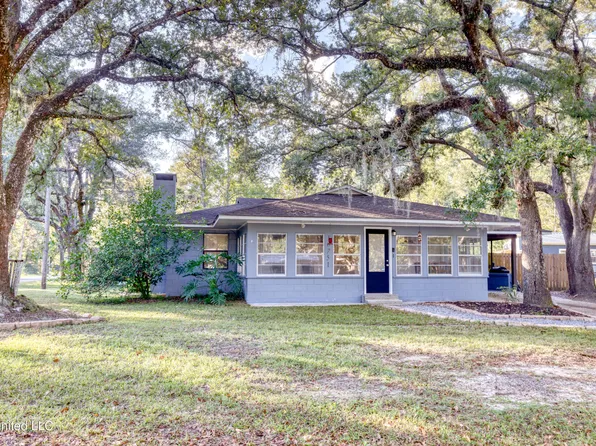 10751 Johns Bayou Cir, Ocean Springs, MS 39565