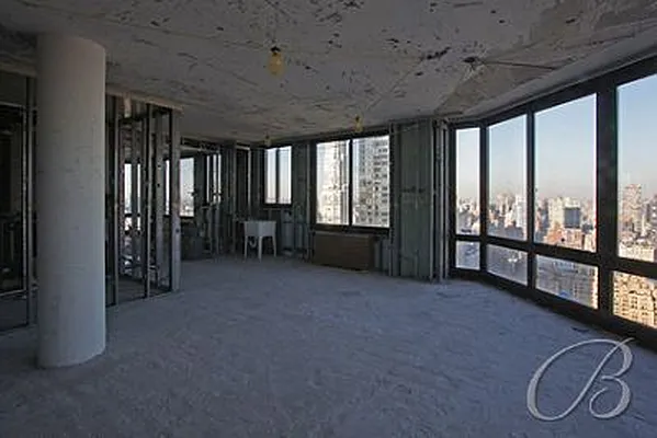 Sold by Bellmarc Realty | media 4