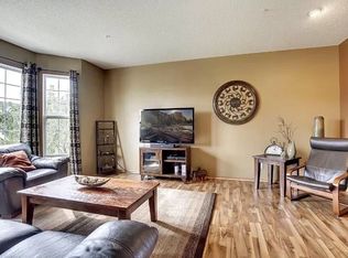 10111 Indigo Dr, Eden Prairie, MN 55347