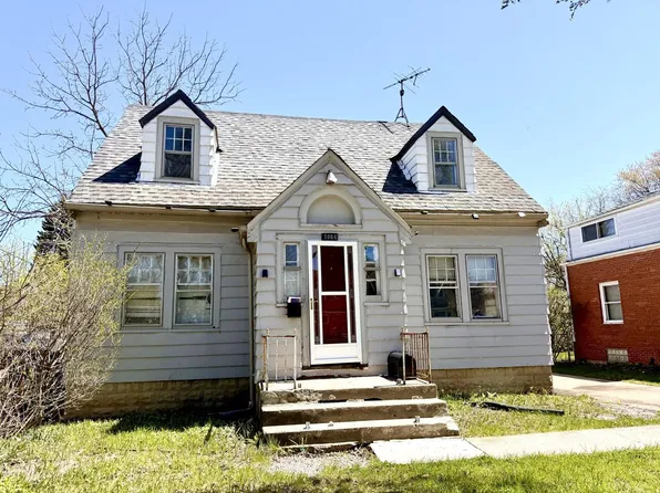 5866 North 39th STREET, Milwaukee, WI 53209