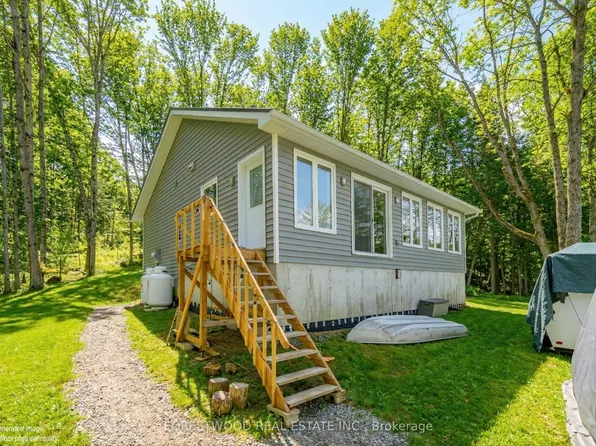 1150 Providence Dr, Algonquin Highlands, ON K0M 1S0