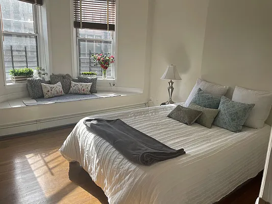 Rented by Corcoran | media 11