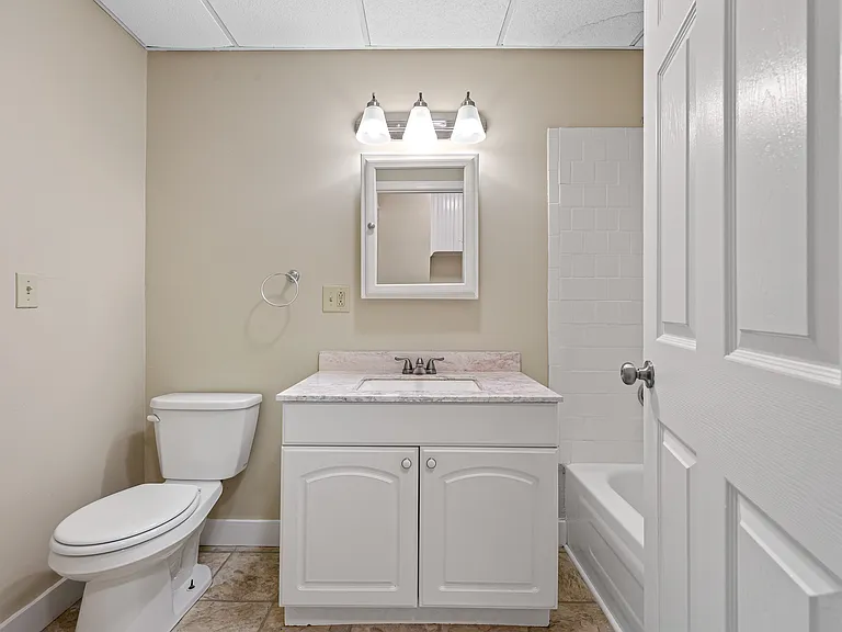 27 Chrome St #1 — Photo 15