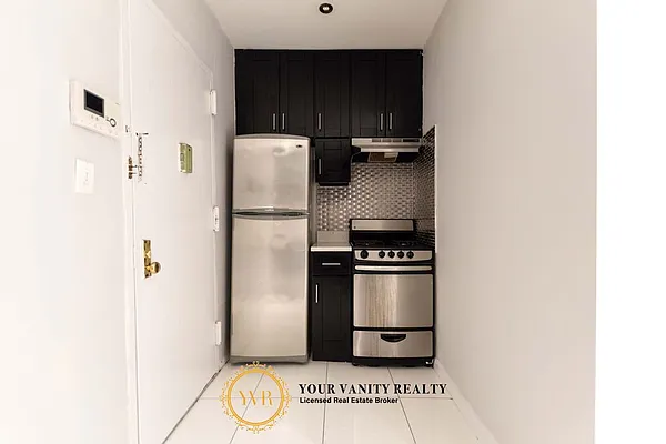 Rented by Your Vanity Realty | media 14