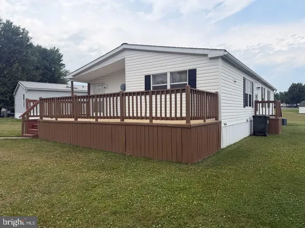 215 Pheasant Ridge Cir, Lancaster, PA 17603