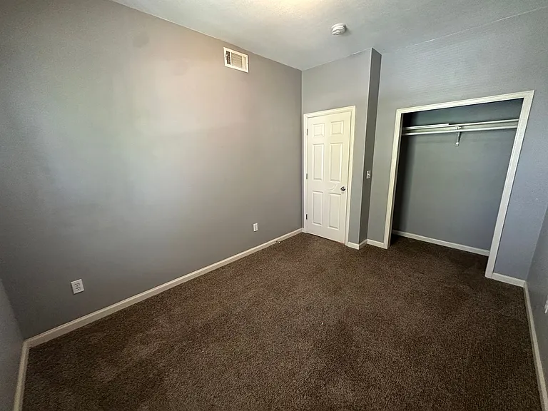 4415 Umatilla St — Photo 10