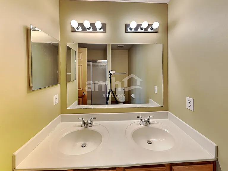 2395 Featherwood Dr — Photo 14