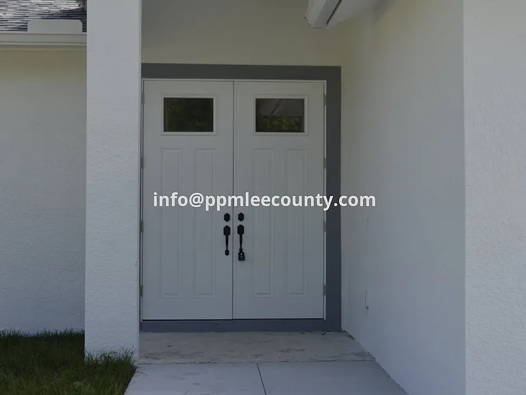 2611 Carol Pl — Photo 3