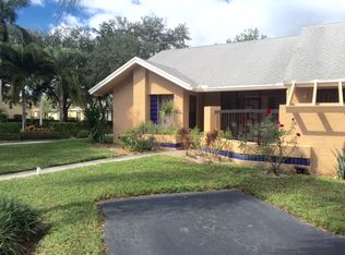 10927 Hidden Lake Pl, Boca Raton, FL 33498