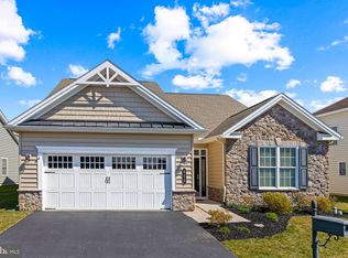 458 Allegiance Dr, Lititz, PA 17543