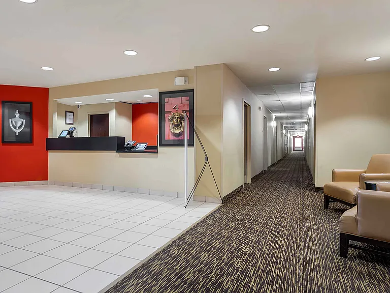 Lobby and Guest Check-in