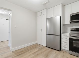 14 Conway Dr #1454899, Kitchener, ON N2A2C5