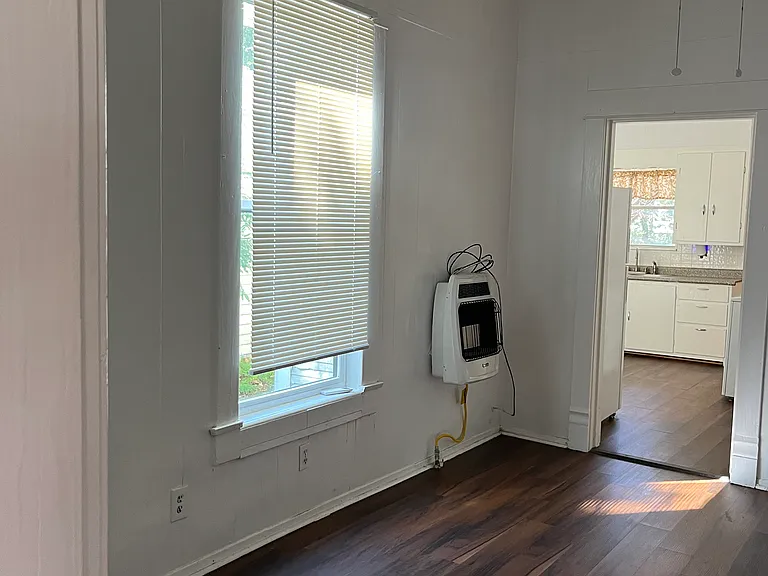 431 E Woodard St #101 — Photo 22