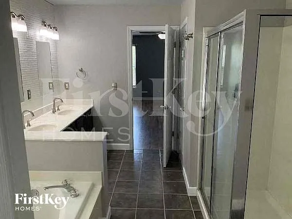 115 Winter Park Ct — Photo 12