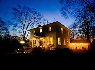 200 N Henson Rd, Villa Grove, IL 61956