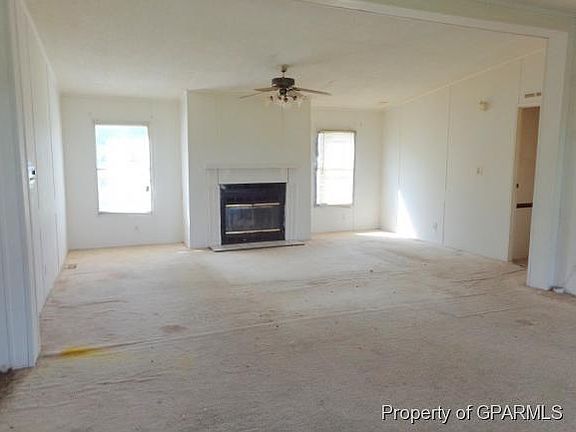 3rd image of 727 Olivia Dr