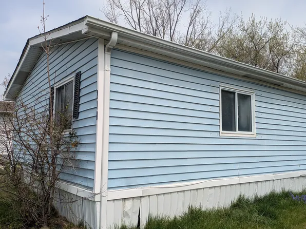 351 N Squirrel Rd, Auburn Hills, MI