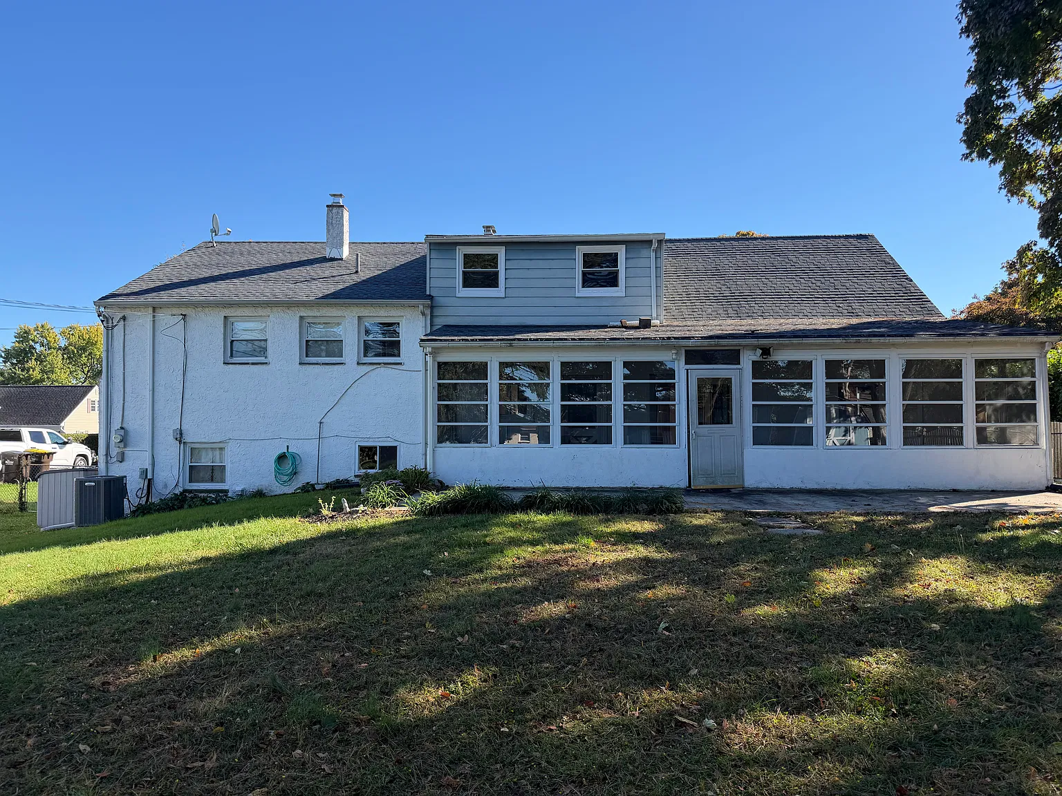 4 bed, 3629 sqft, $3,800 — Photo 2