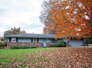 6055 Abington Dr, Rockford, IL