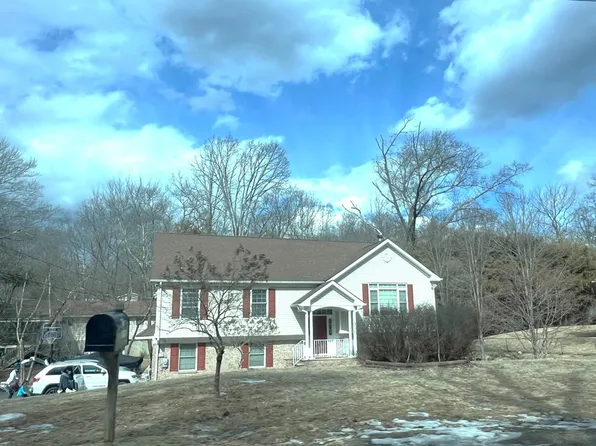 20 Crescent Dr, Andover, NJ 07821