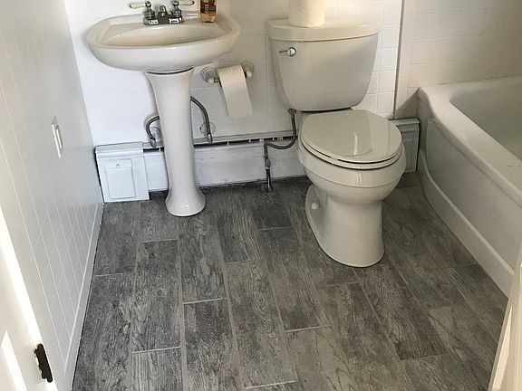 Downstairs full bath.