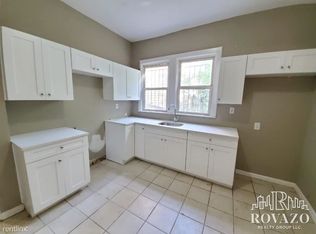 47 S 7th St, Newark, NJ 07107