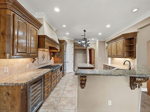 4th image of 5203 Sycamore Hills Ct
