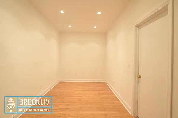 Rented by null | media 9