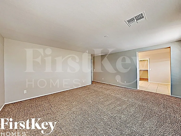 12061 W Rowel Rd — Photo 5