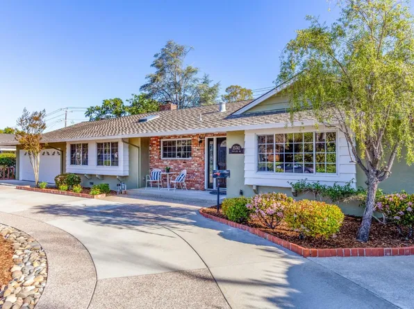 19741 Scotland Dr, Saratoga, CA 95070
