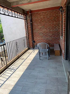 Rented by BuySell Real Estate Inc | media 28