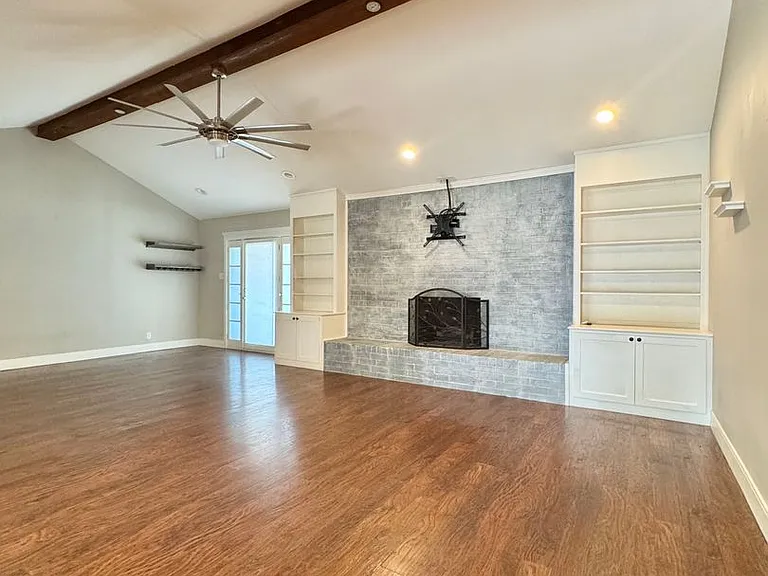 3330 Briargrove Ln — Photo 4