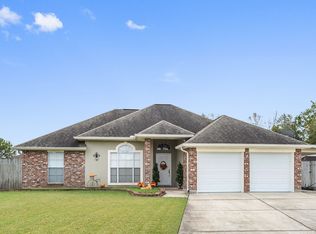 585 Foxwood Ln, La Place, LA 70068