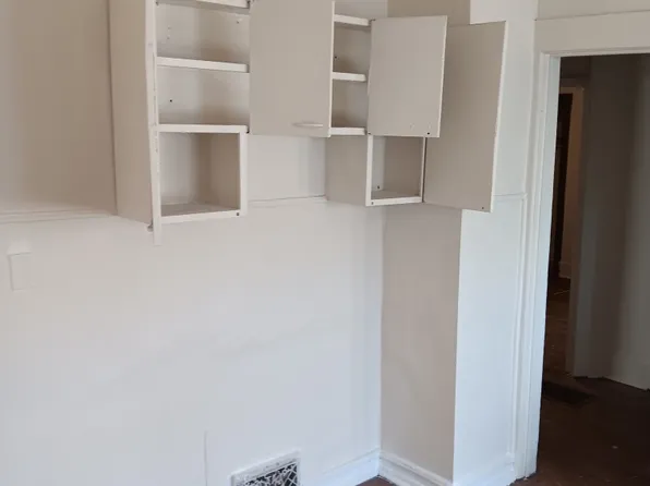 3261 N 26th St #1, Milwaukee, WI 53206