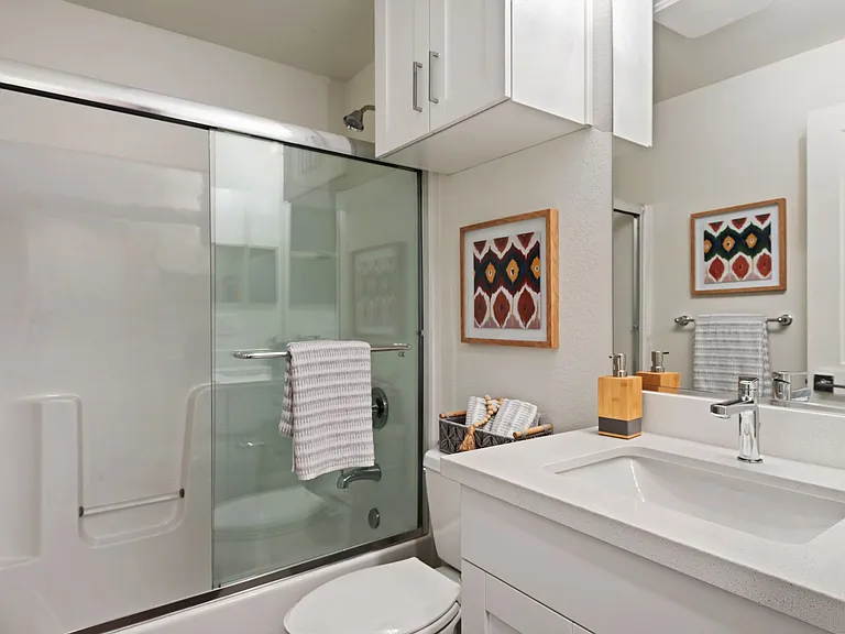 Colgan Creek Townhomes — Photo 12