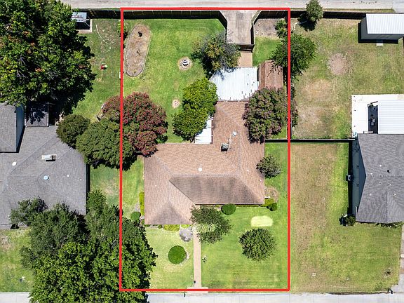 5th image of 104 Cedar View Dr
