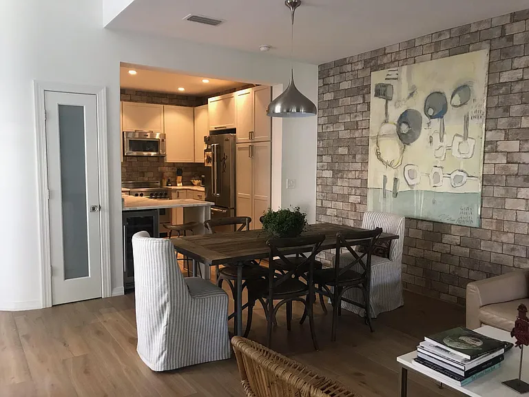 2521 W Maryland Ave #A — Photo 6