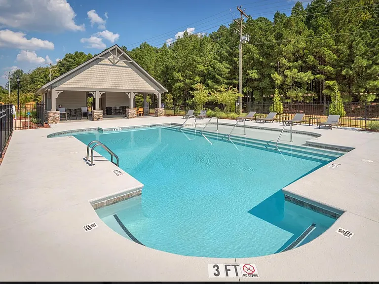 154 Eagle Wood Dr — Photo 1