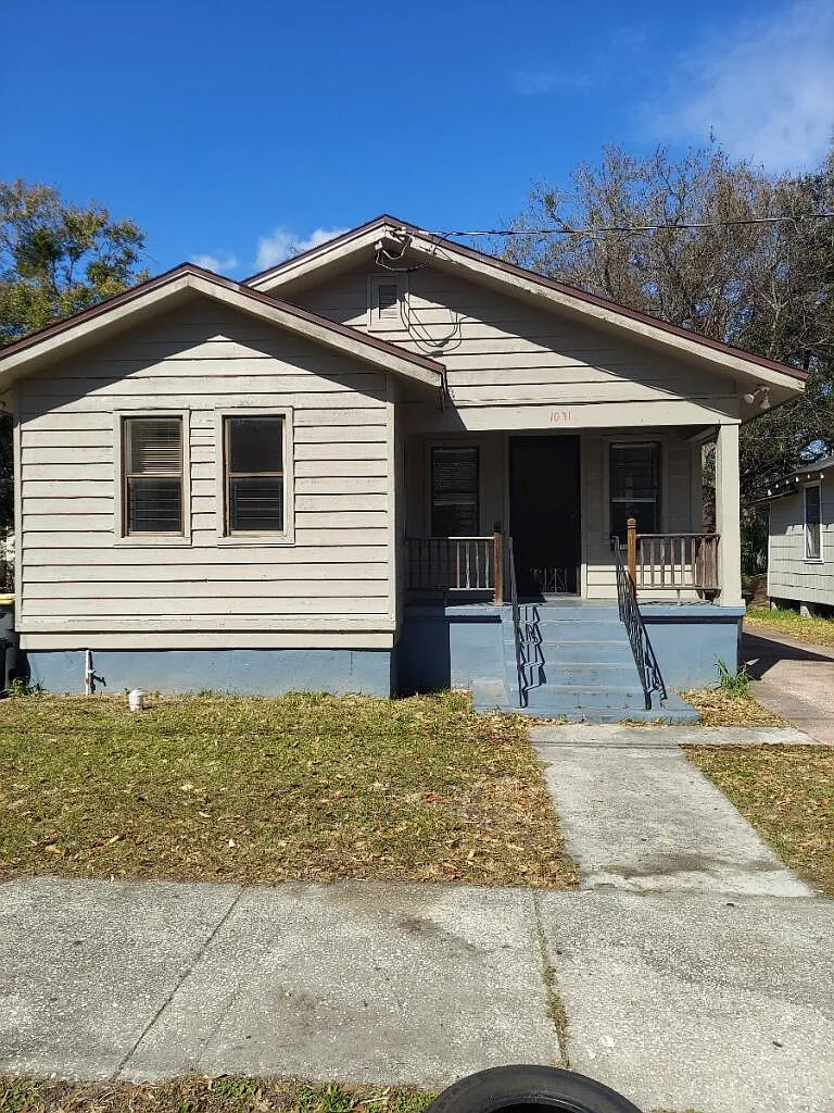1031 Frazier St — Photo 1