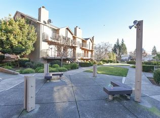 1142 Pear Tree Ln, Napa, CA 94558