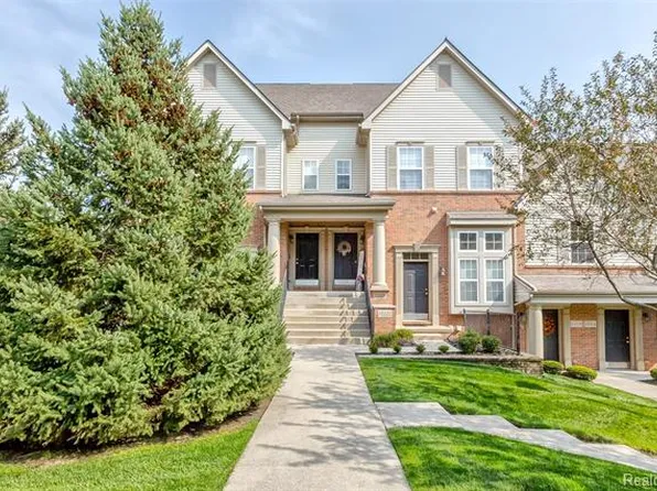 22234 Abbey Ln #13, Dearborn, MI 48124