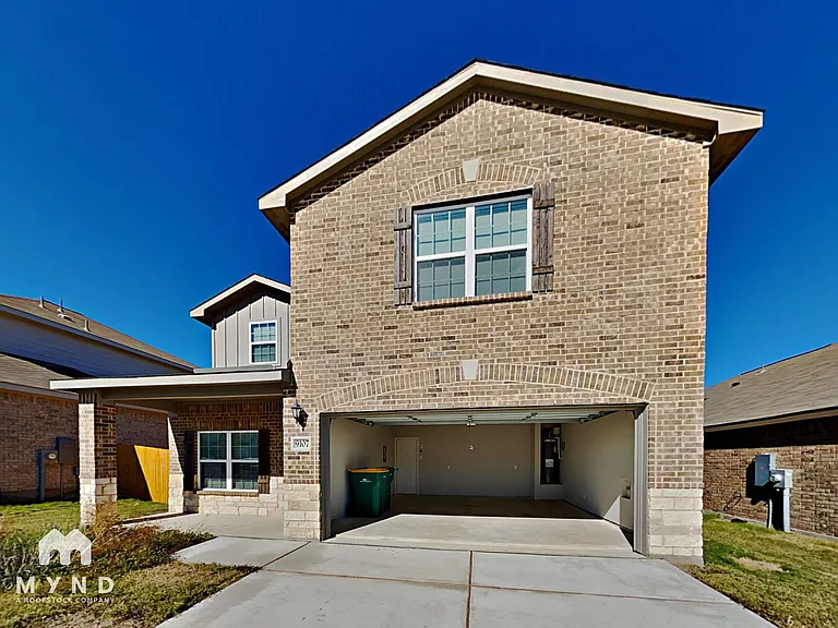 9107 Crestway Rd — Photo 1