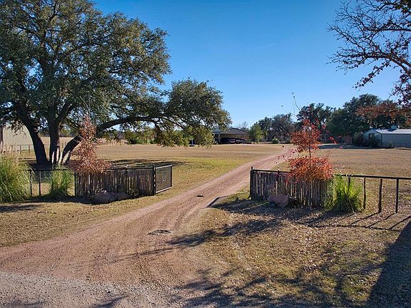 2nd image of 2687 County Road 373